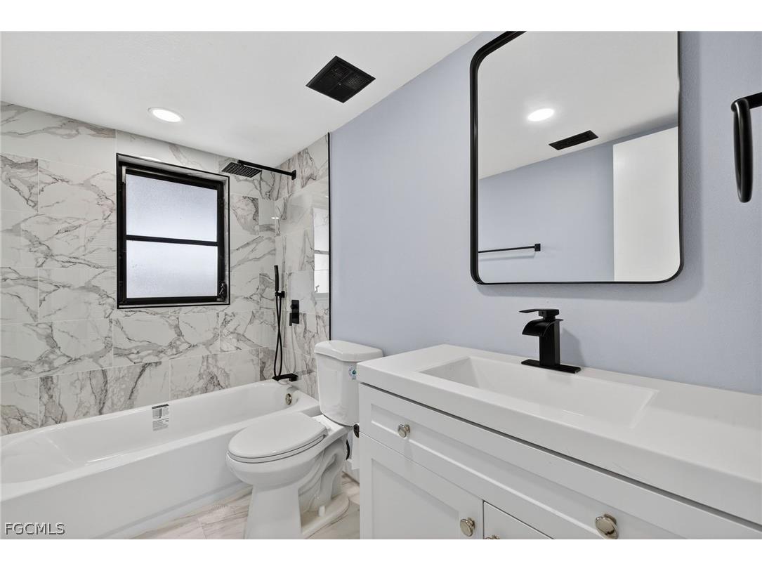 876 Linnaen Terrace NW Port Charlotte FL 33948 2026012960 image16