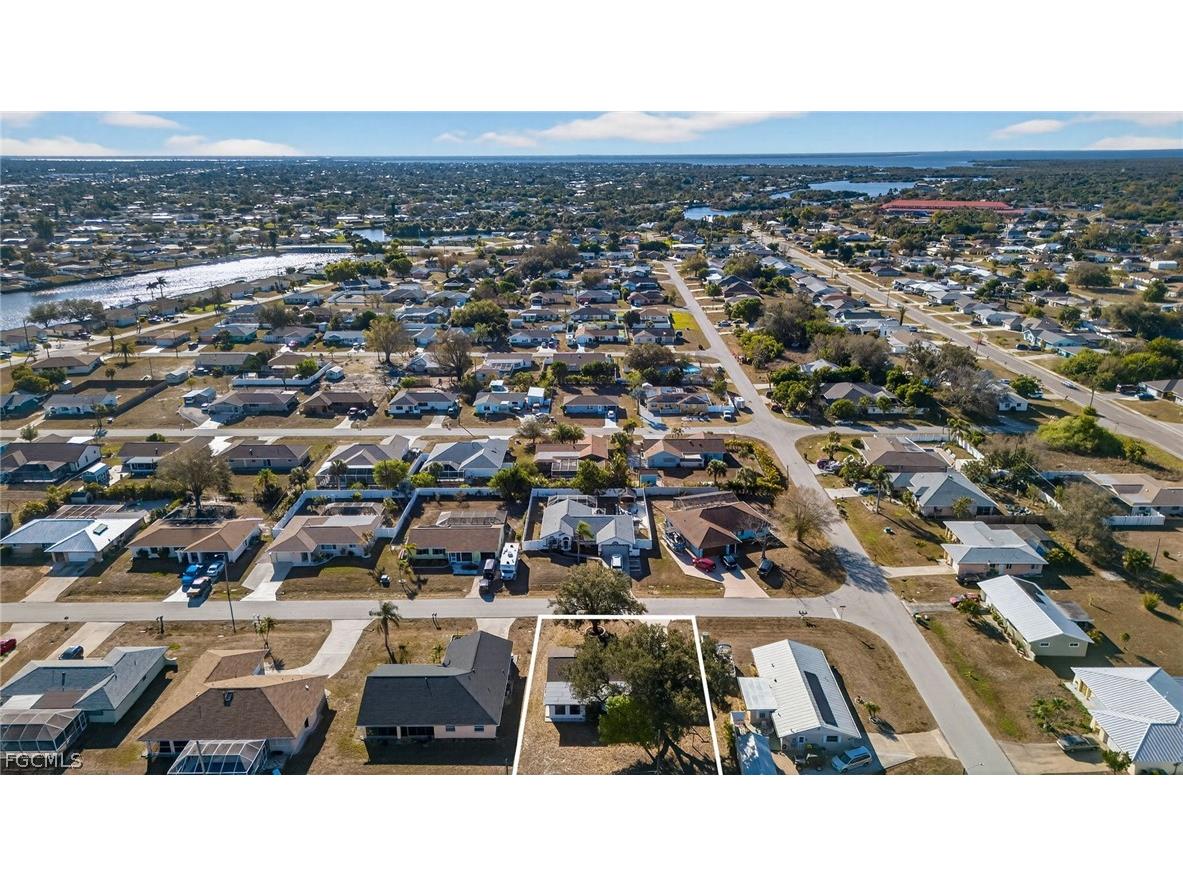 876 Linnaen Terrace NW Port Charlotte FL 33948 2026012960 image20