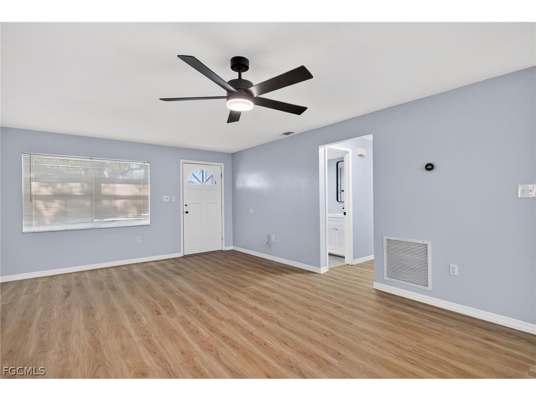 876 Linnaen Terrace NW Port Charlotte FL 33948 2026012960 image3