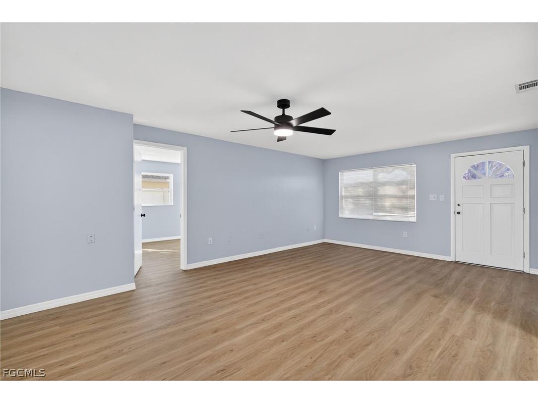 876 Linnaen Terrace NW Port Charlotte FL 33948 2026012960 image4