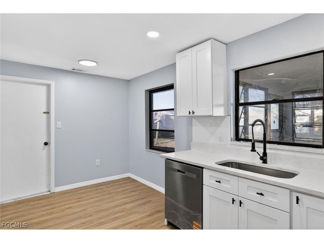 876 Linnaen Terrace NW Port Charlotte FL 33948 2026012960 image9