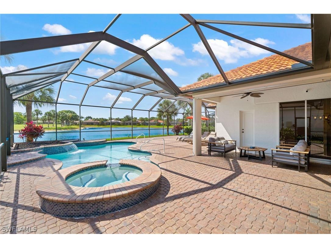 8761 Mustang Island Circle Naples FL 34113 224040060 image1