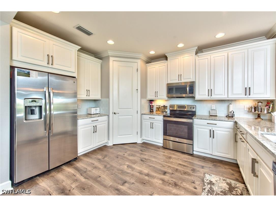 8764 Bellano Court #3-102 Naples FL 34119 226014512 image8