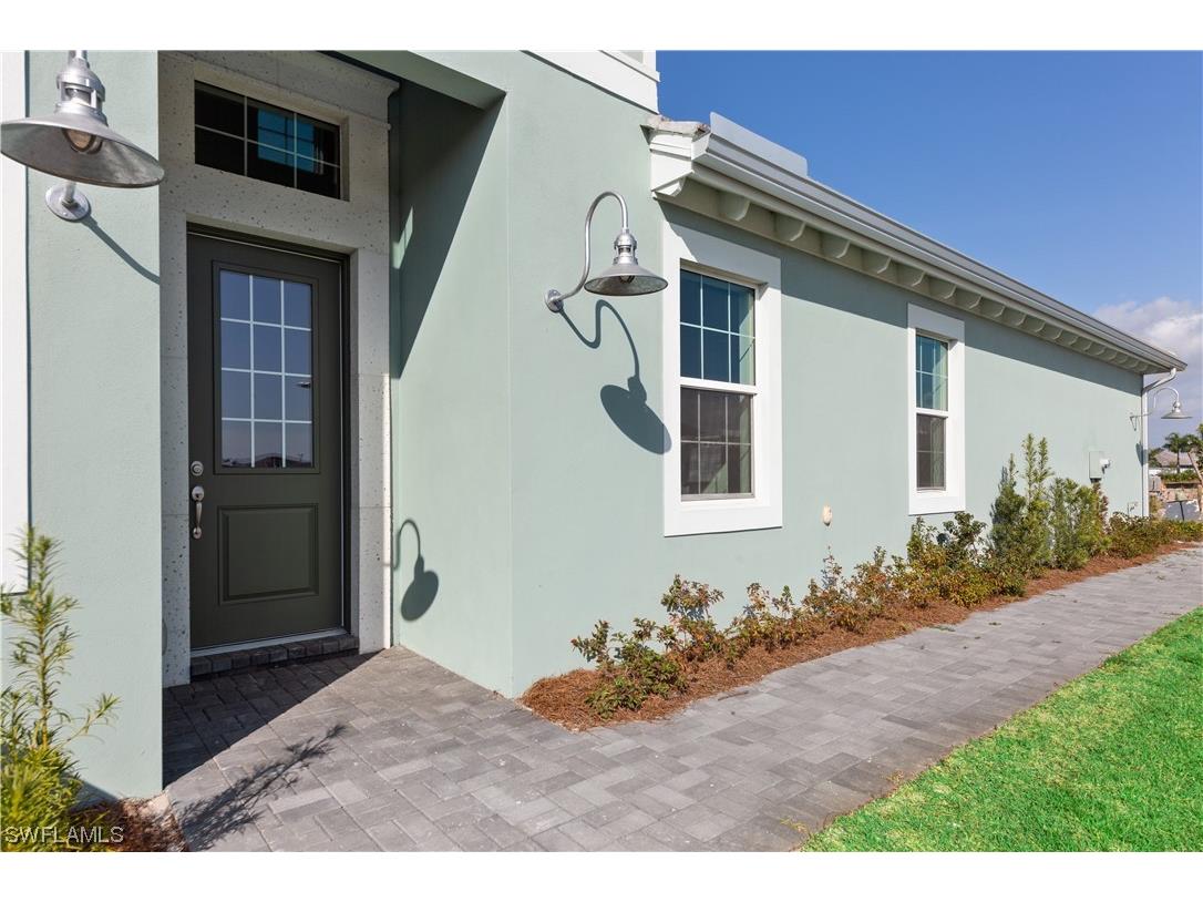 8765 Yucatan Court Naples FL 34113 223055086 image1