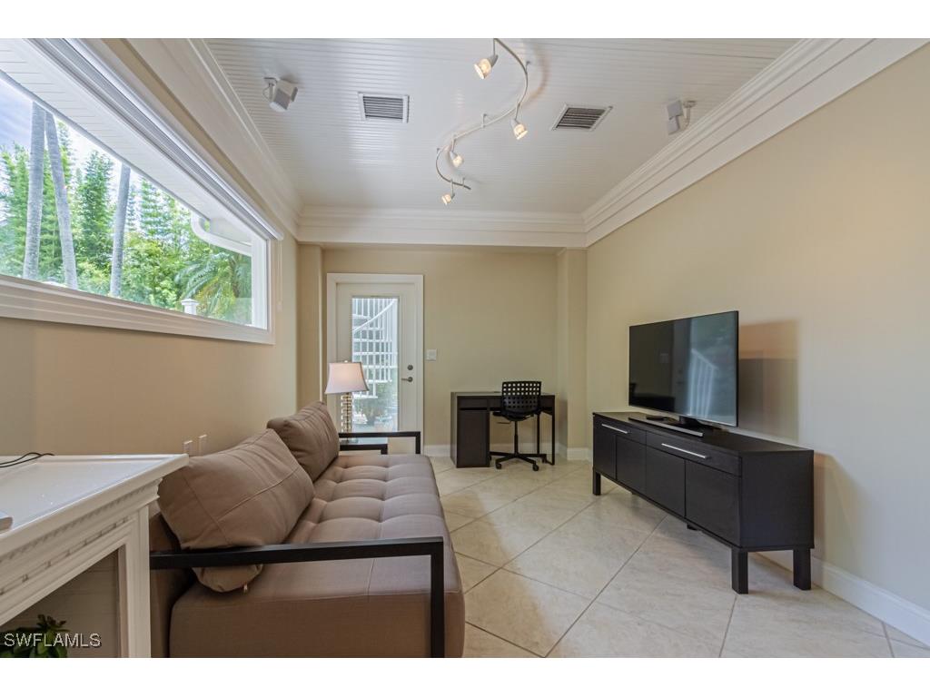 877 7th Street S Naples FL 34102 225072191 image23