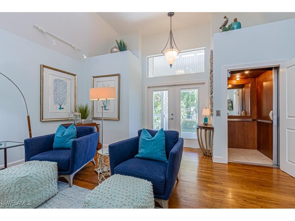 877 7th Street S Naples FL 34102 225072191 image4