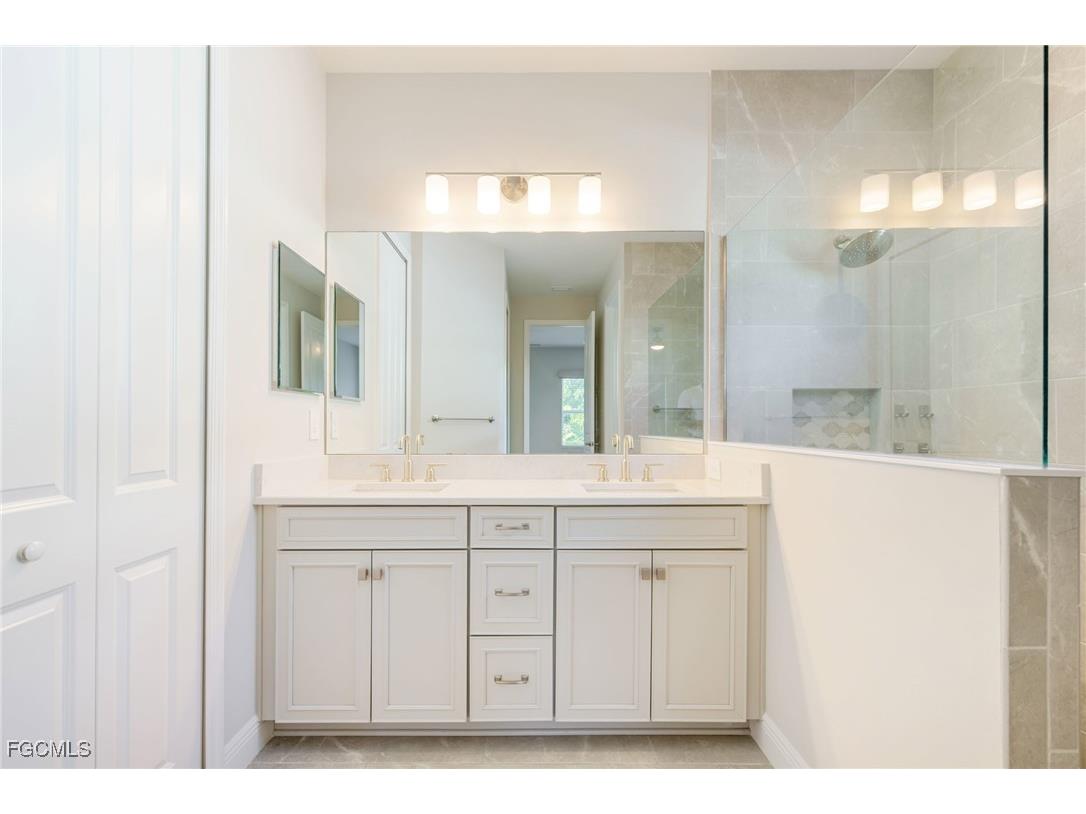 8770 Pigeon Ky Fort Myers FL 33908 2025014545 image16