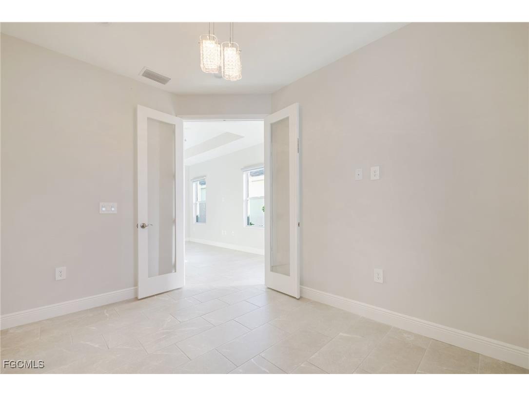 8770 Pigeon Ky Fort Myers FL 33908 2025014545 image33