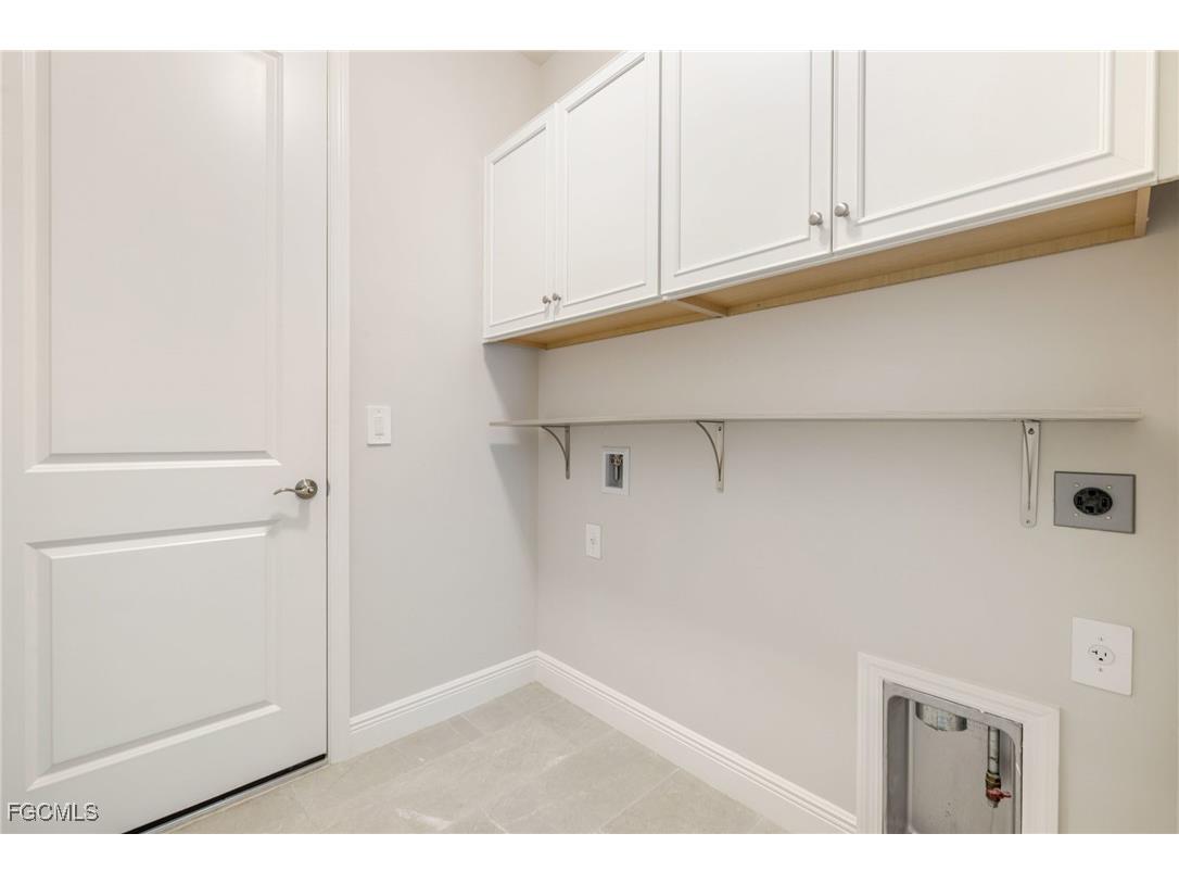 8770 Pigeon Ky Fort Myers FL 33908 2025014545 image35