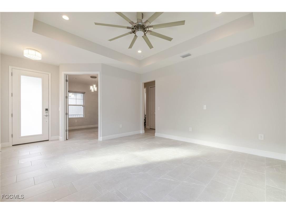 8770 Pigeon Ky Fort Myers FL 33908 2025014545 image4