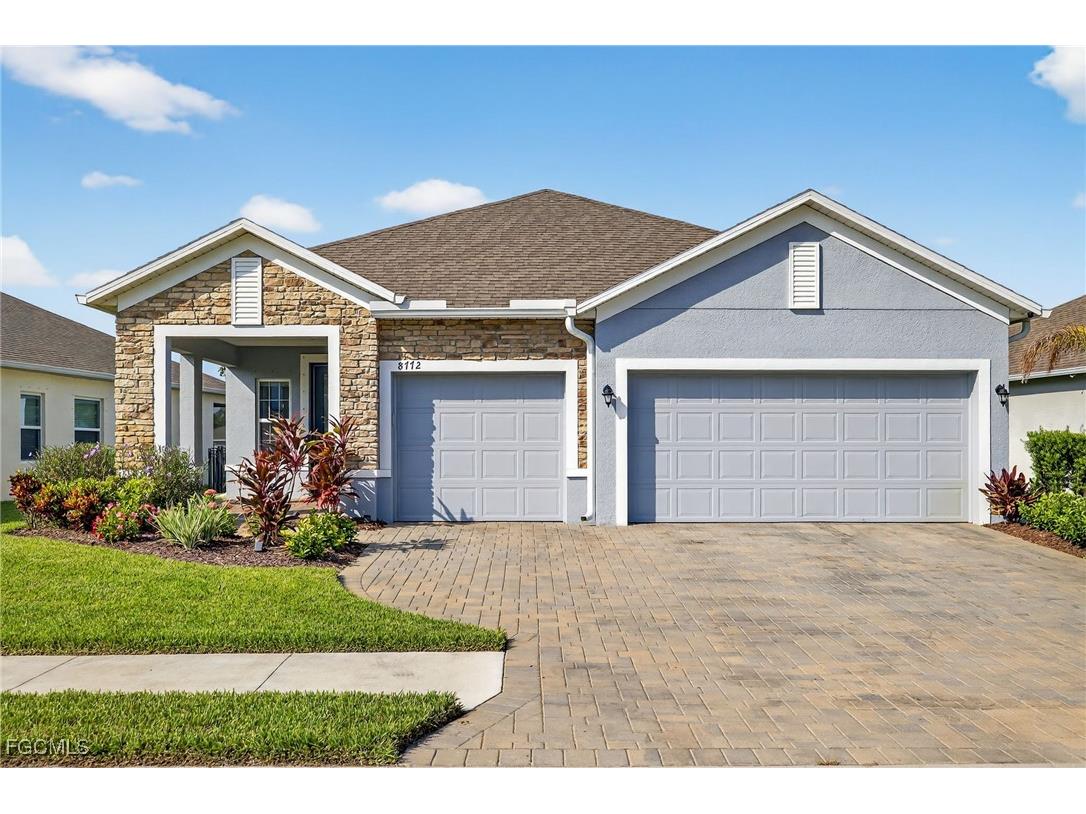 8772 Cascade Price Circle North Fort Myers FL 33917 2025000951 image1