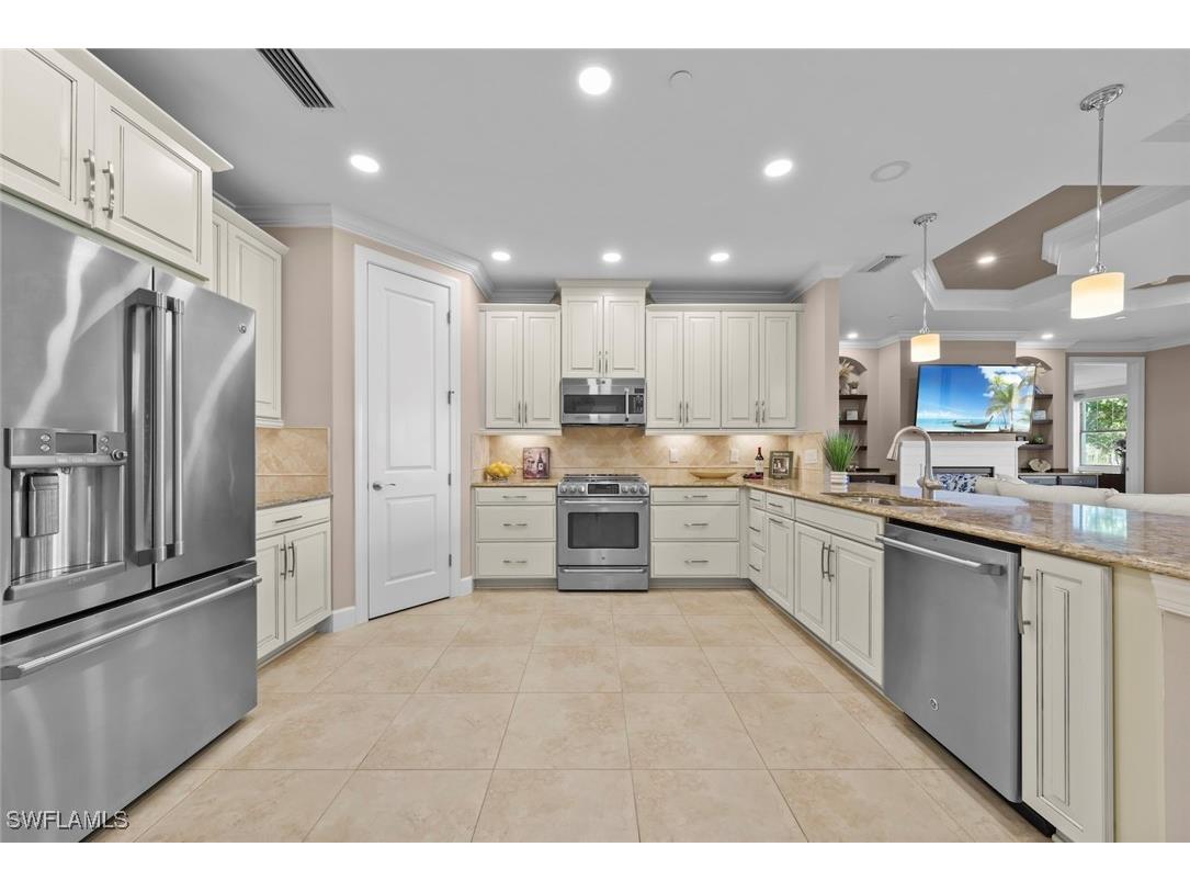 8773 Bellano Court #102 Naples FL 34119 225069792 image7