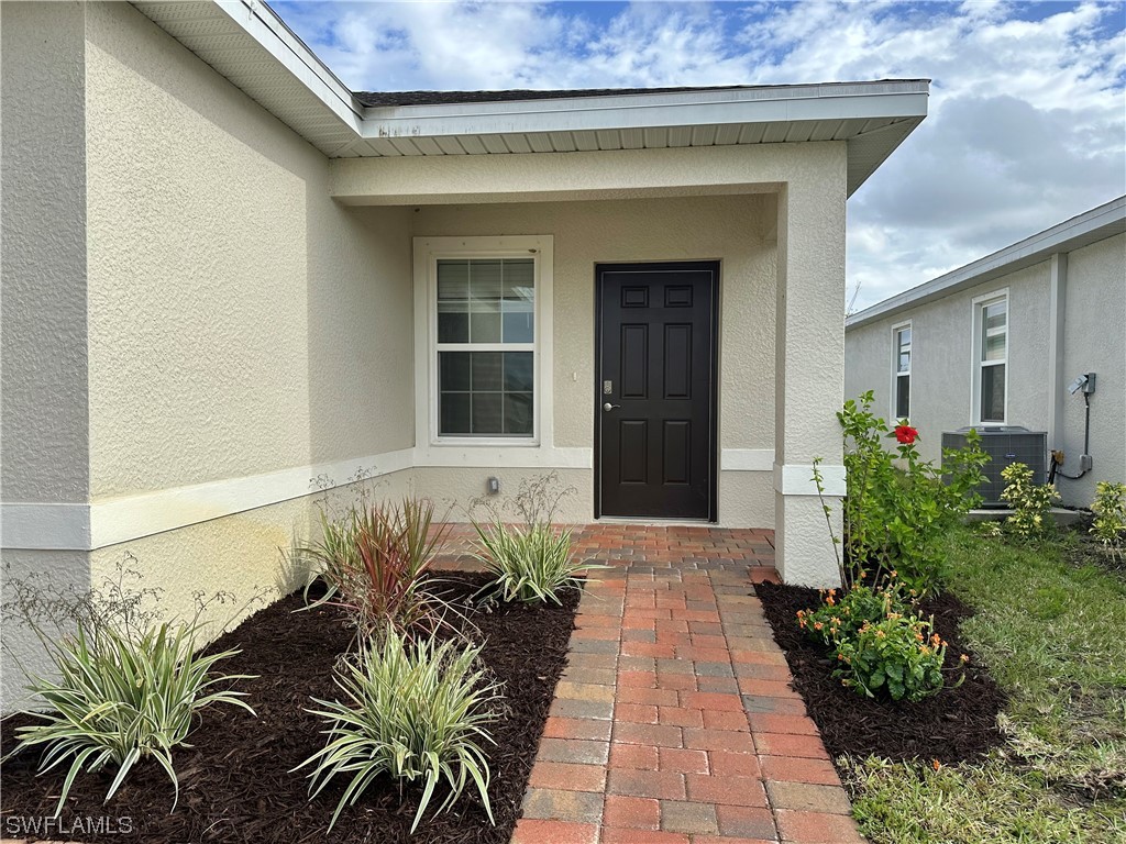 8773 Swell Brooks Court North Fort Myers FL 33917 223018154 image1