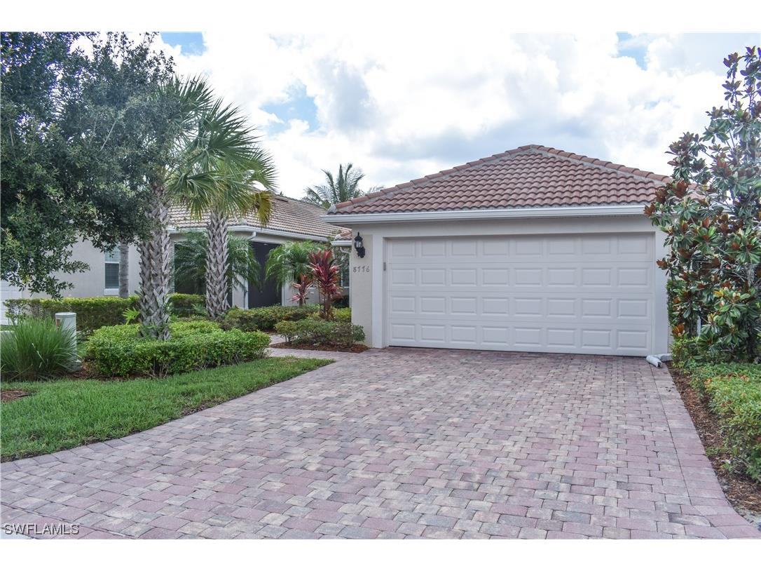 8776 Querce Court Naples FL 34114 223034565 image1