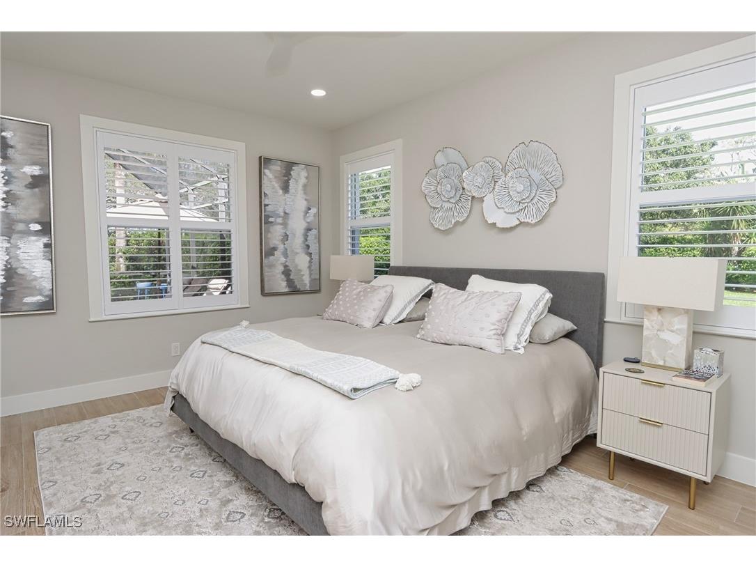 8780 Ventura Way Naples FL 34109 225052753 image11