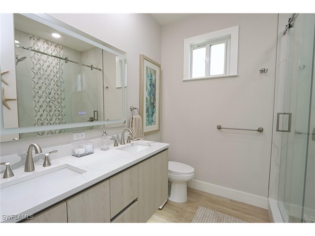 8780 Ventura Way Naples FL 34109 225052753 image20