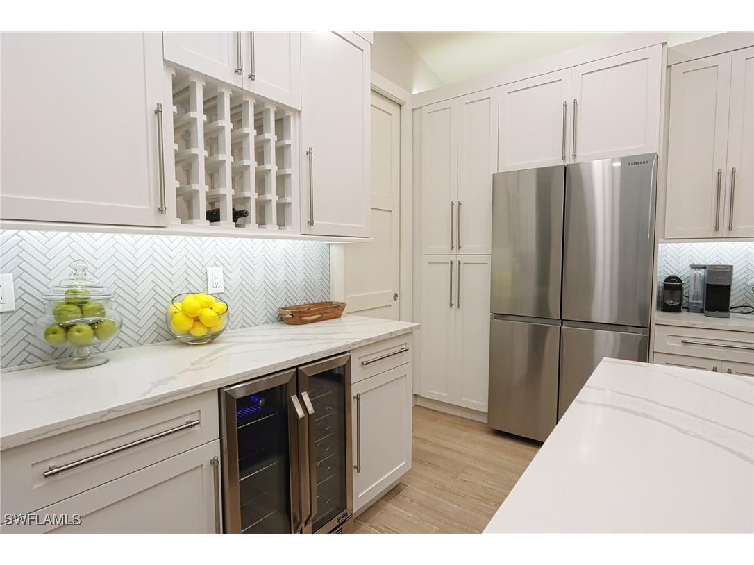 8780 Ventura Way Naples FL 34109 225052753 image6