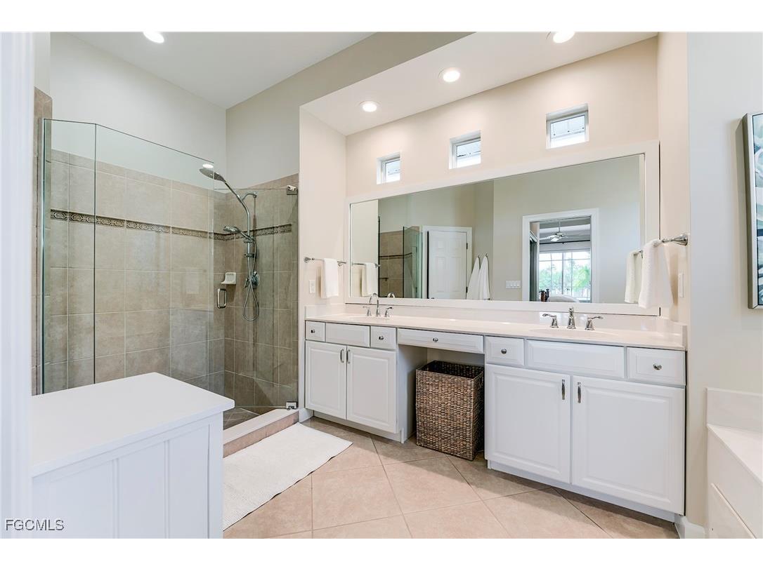 8782 New Castle Drive Fort Myers FL 33908 2025018299 image26