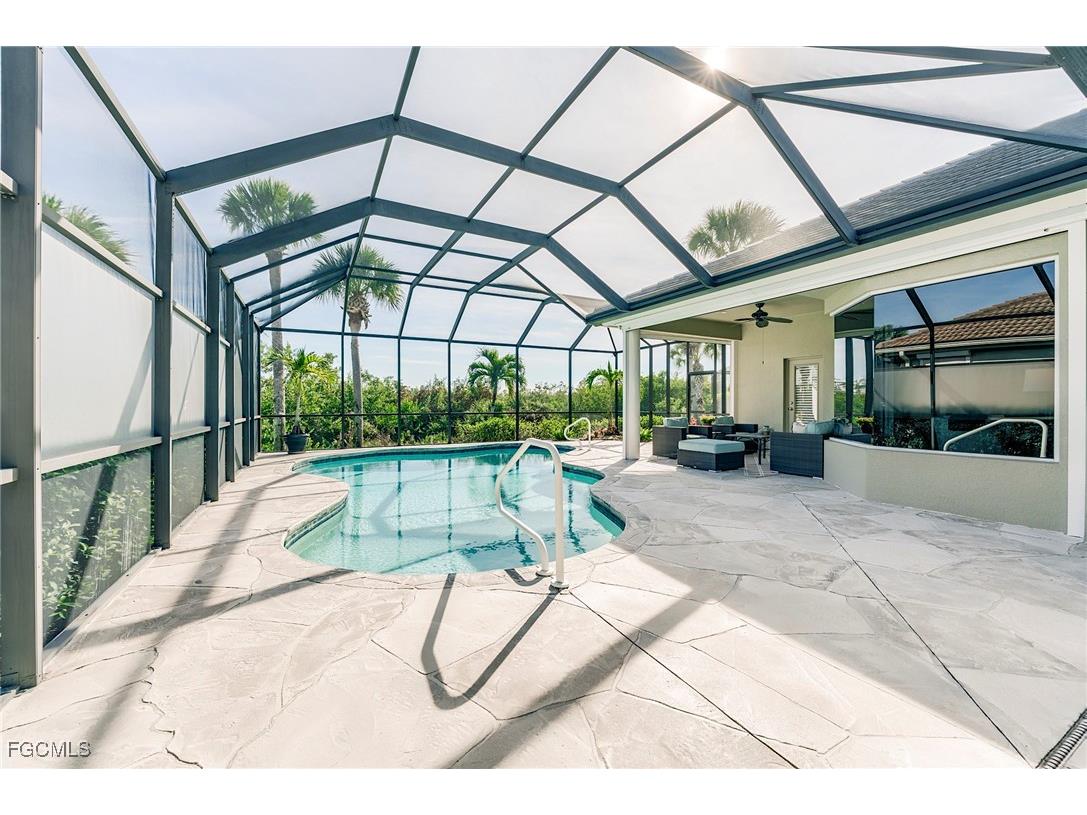 8782 New Castle Drive Fort Myers FL 33908 2025018299 image33