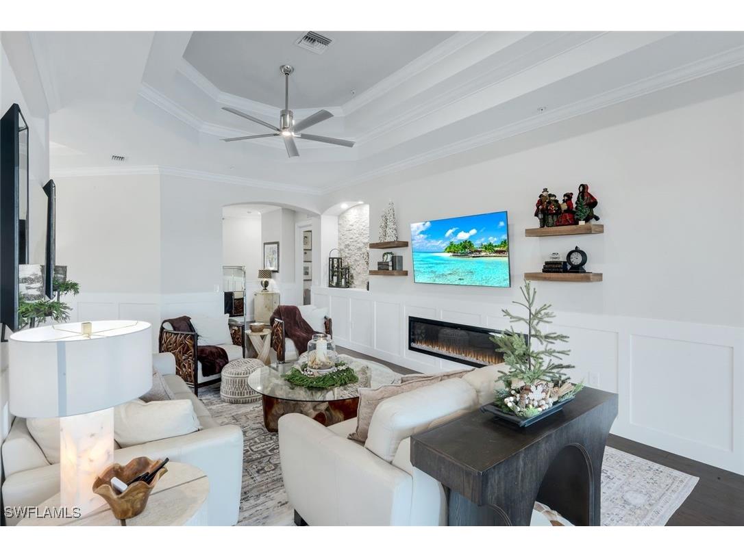 8783 Coastline Court #202 Naples FL 34120 225084749 image10