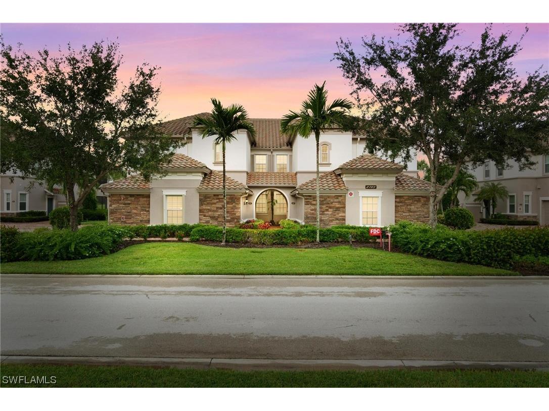 8783 Coastline Court #3-202 Naples FL 34120 223070306 image1