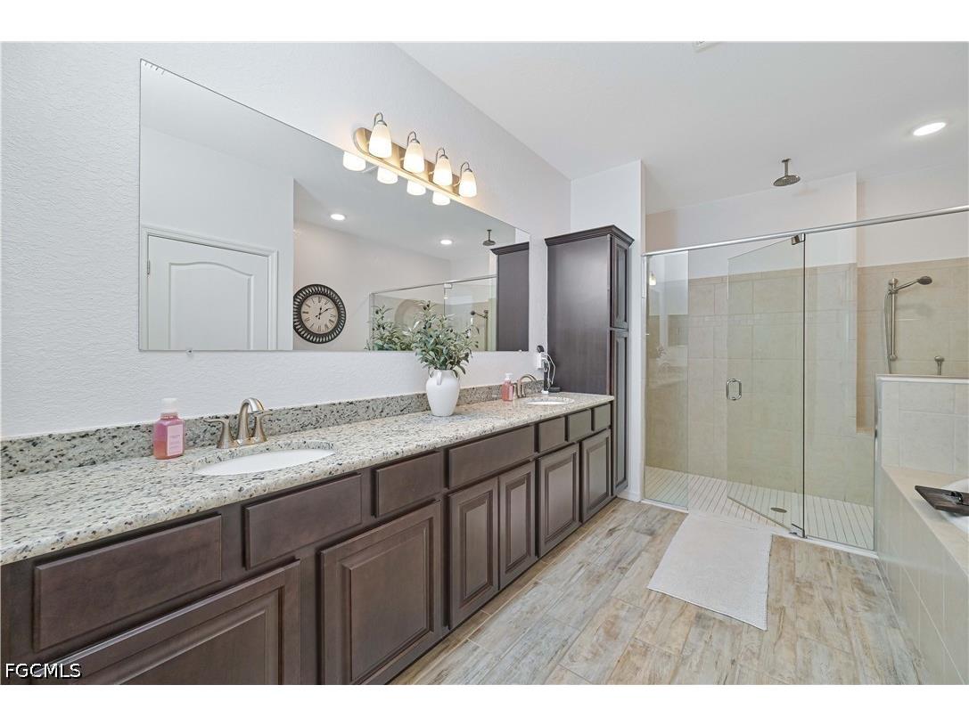 8784 Cascade Price Circle North Fort Myers FL 33917 2026025374 image28