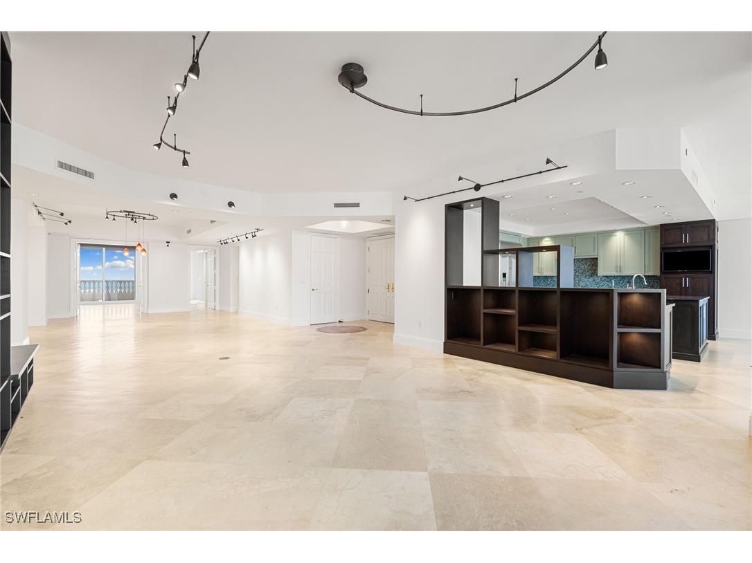 8787 Bay Colony Drive #2004/2005 Naples FL 34108 225078773 image7