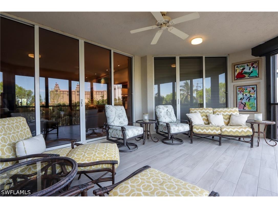 8787 Bay Colony Drive #305 Naples FL 34108 226015542 image2