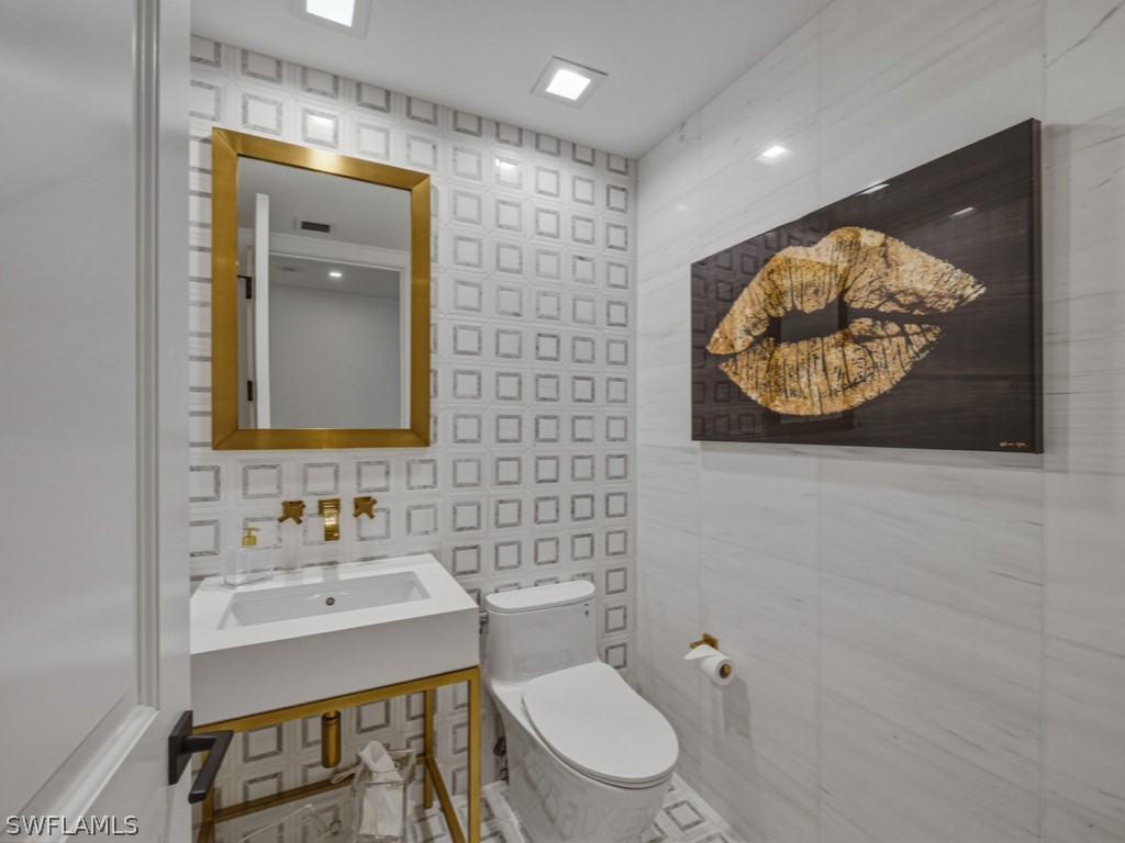 8787 Bay Colony Drive #306 Naples FL 34108 226009933 image19