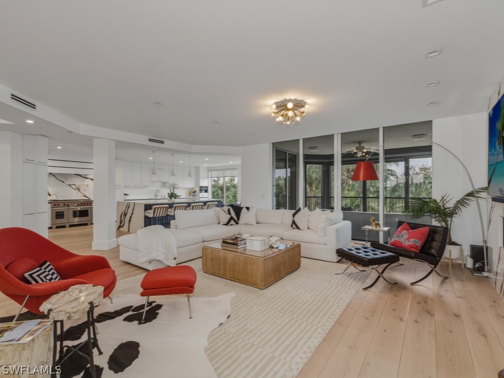 8787 Bay Colony Drive #306 Naples FL 34108 226009933 image5