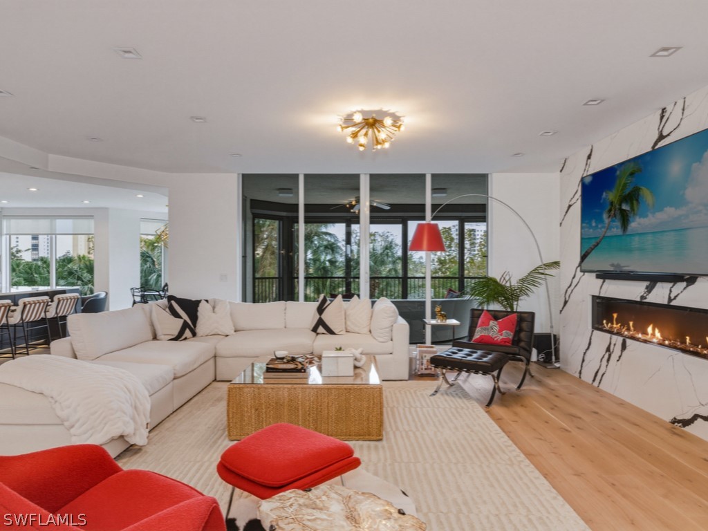 8787 Bay Colony Drive #306 Naples FL 34108 226009933 image6