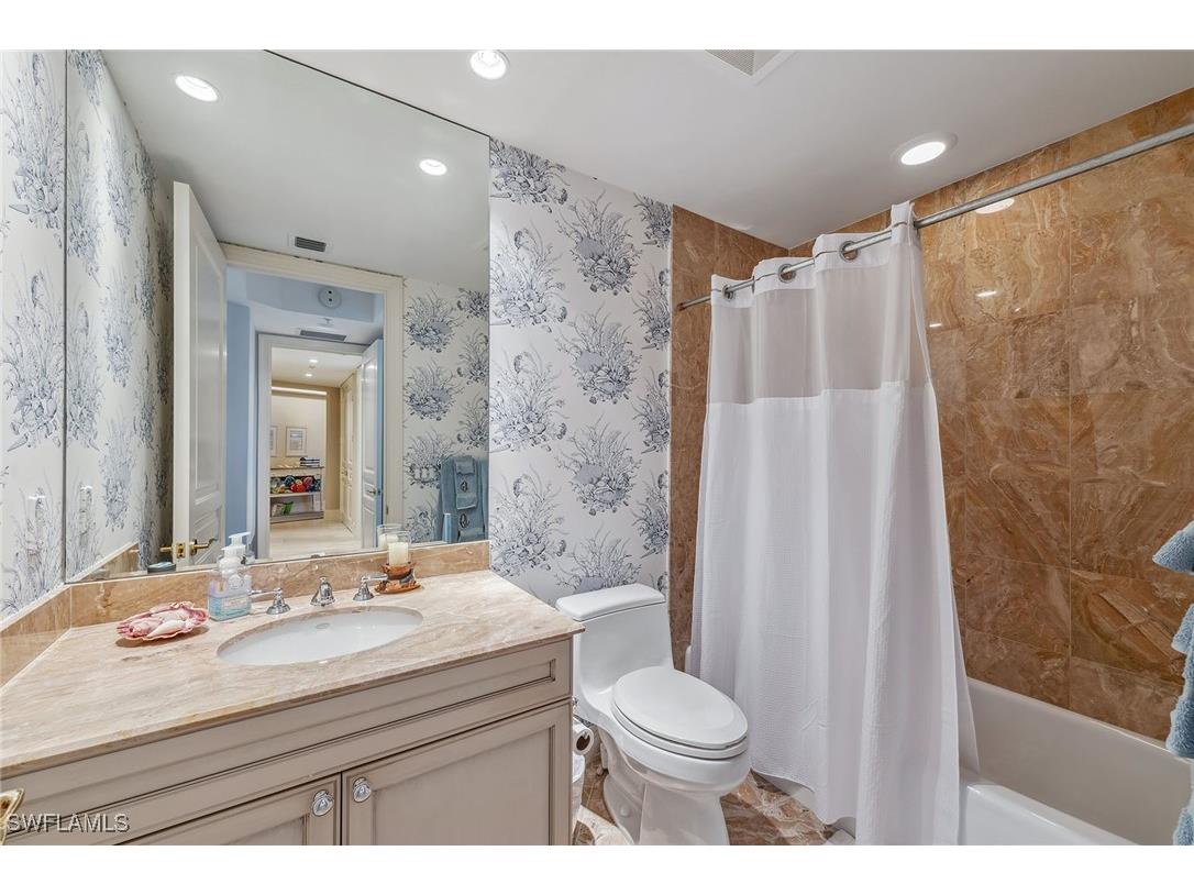 8787 Bay Colony Drive #903 Naples FL 34108 225017640 image23