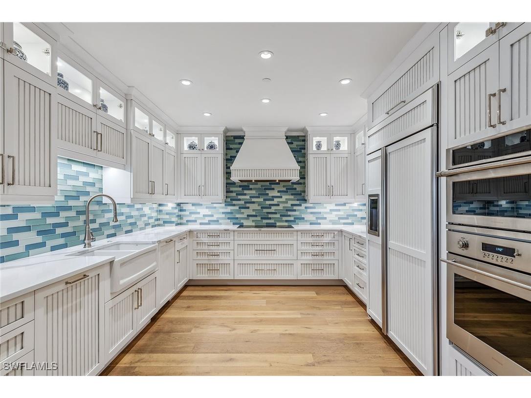 8787 Bay Colony Drive #903 Naples FL 34108 225017640 image6