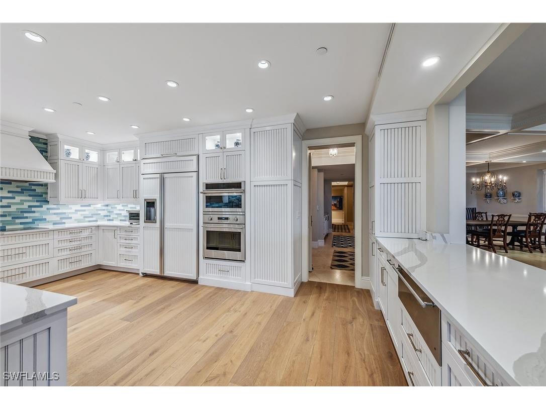 8787 Bay Colony Drive #903 Naples FL 34108 225017640 image7