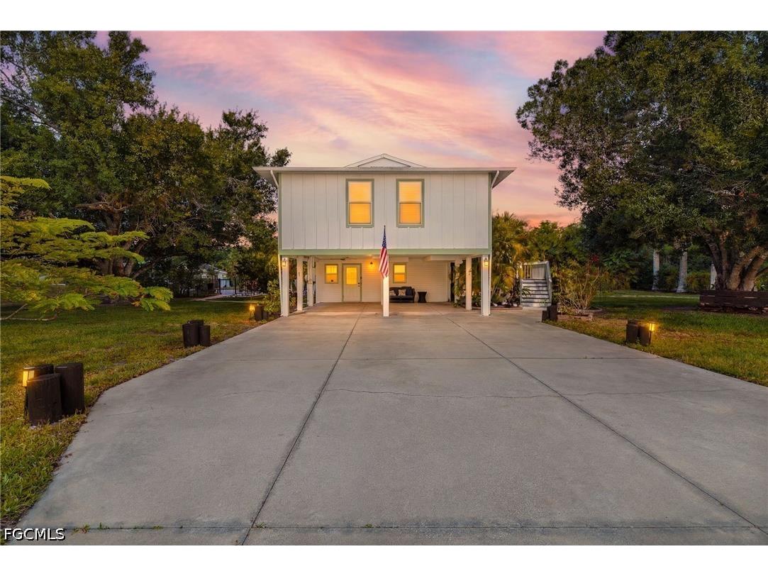 8787 Kodiak Lane Saint James City FL 33956 2026029107 image1