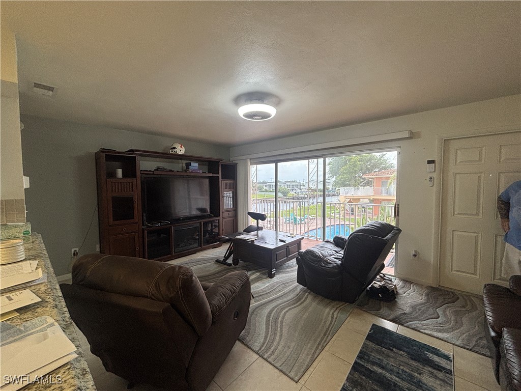 879 SE 46th Lane #8 Cape Coral FL 33904 225060945 image13