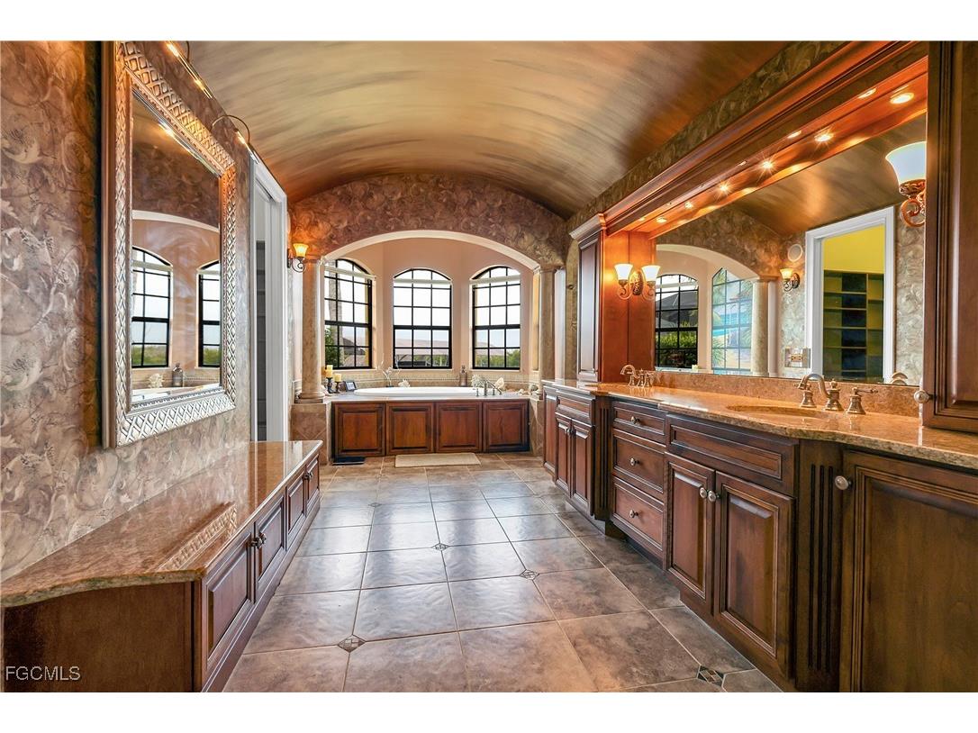 879 W Cape Estates Circle Cape Coral FL 33993 2026002412 image17