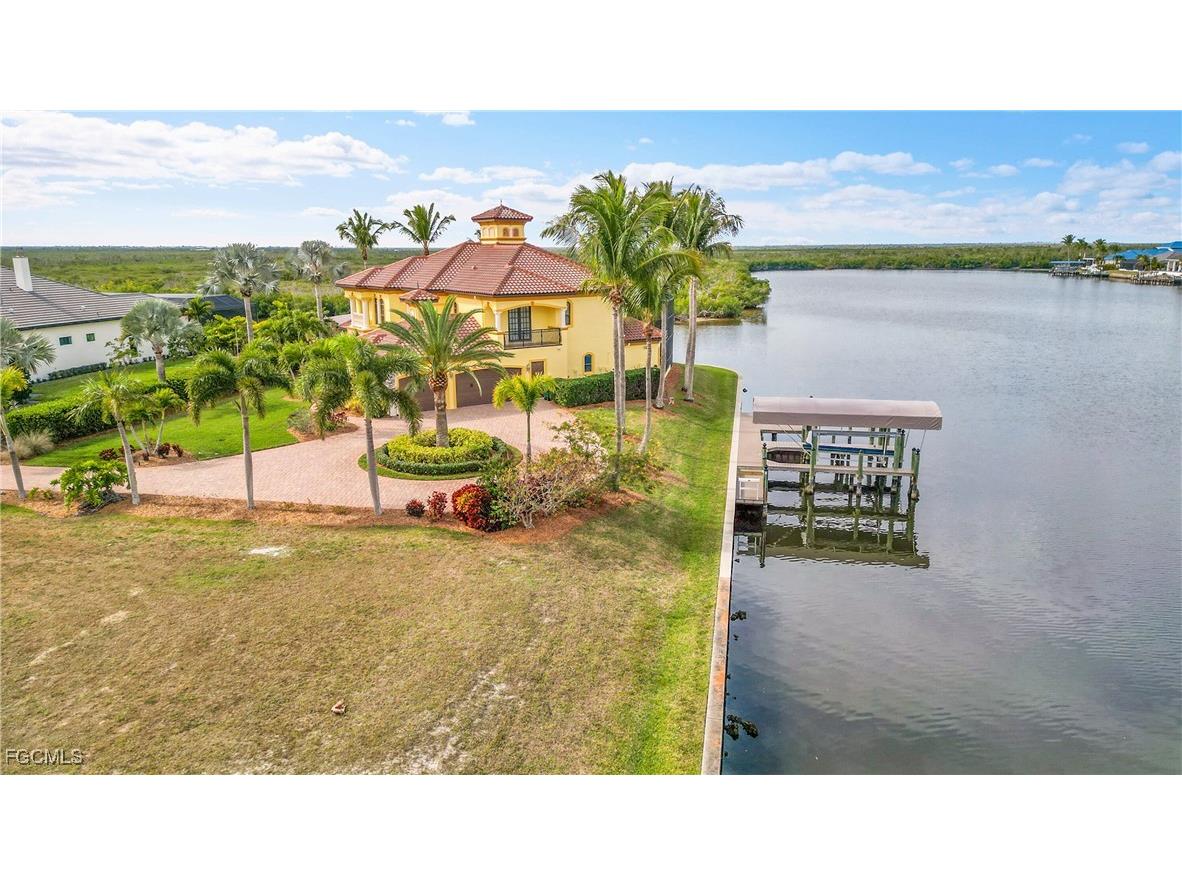 879 W Cape Estates Circle Cape Coral FL 33993 2026002412 image34