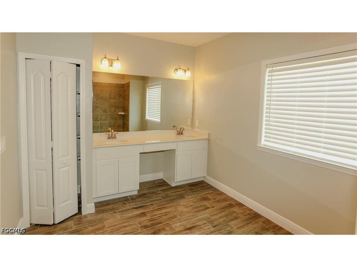 8792 Cascade Price Circle North Fort Myers FL 33917 2026017179 image15