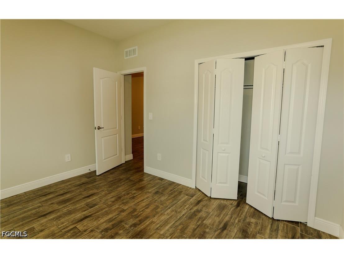 8792 Cascade Price Circle North Fort Myers FL 33917 2026017179 image21