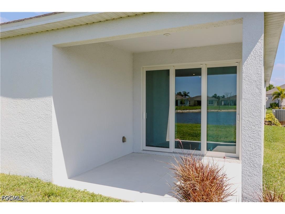 8792 Cascade Price Circle North Fort Myers FL 33917 2026017179 image23