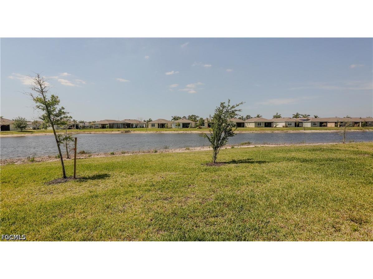 8792 Cascade Price Circle North Fort Myers FL 33917 2026017179 image24