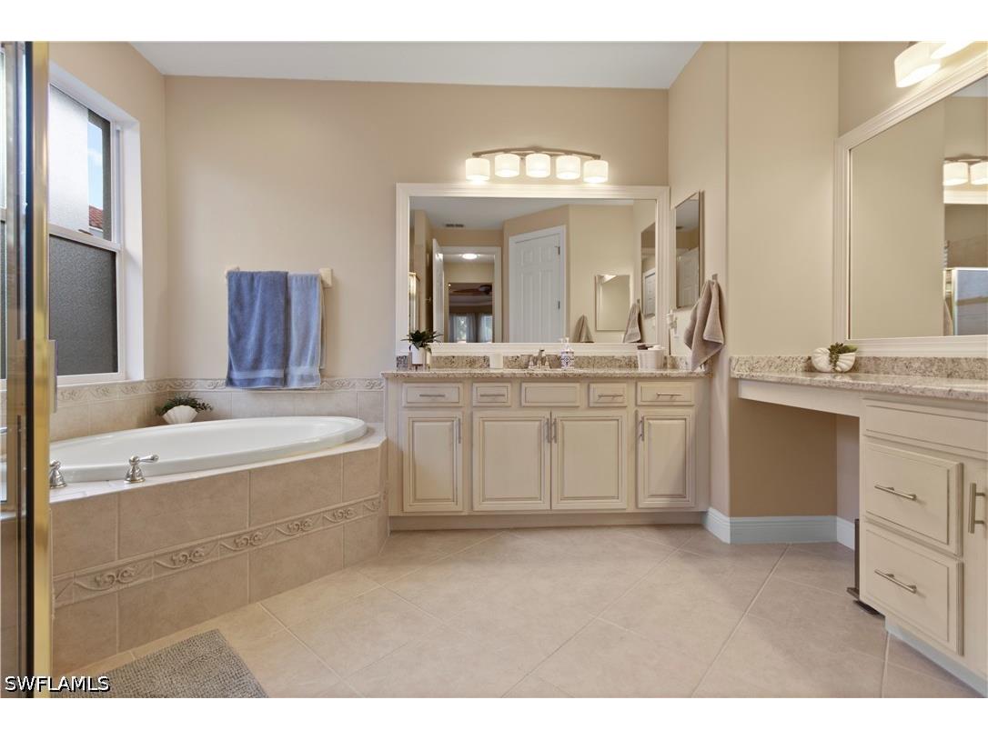 8792 Largo Mar Drive Estero FL 33967 226021309 image6