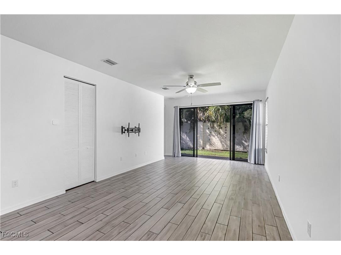 8793 Madrid Circle Naples FL 34104 2025023634 image12