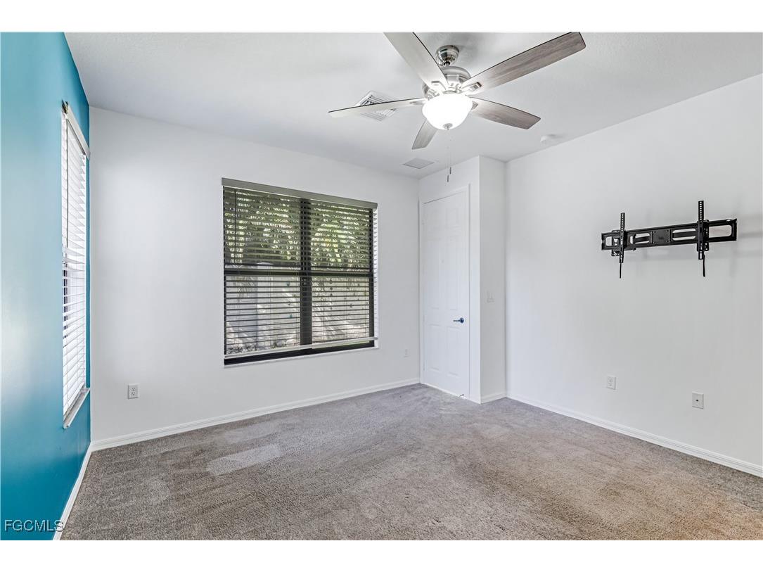 8793 Madrid Circle Naples FL 34104 2025023634 image15