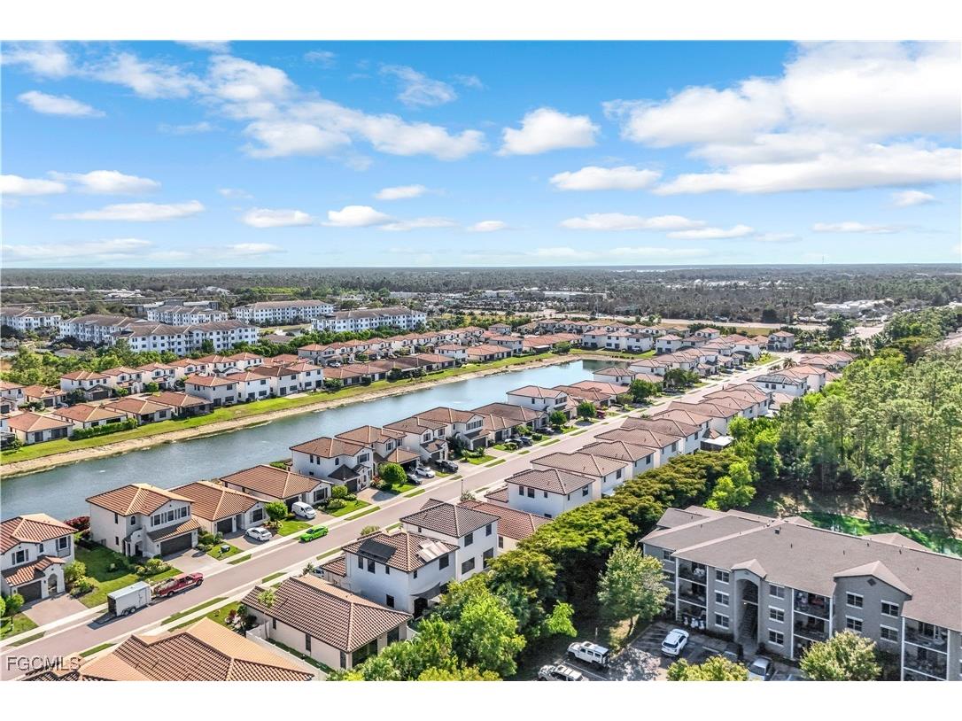 8793 Madrid Circle Naples FL 34104 2025023634 image5