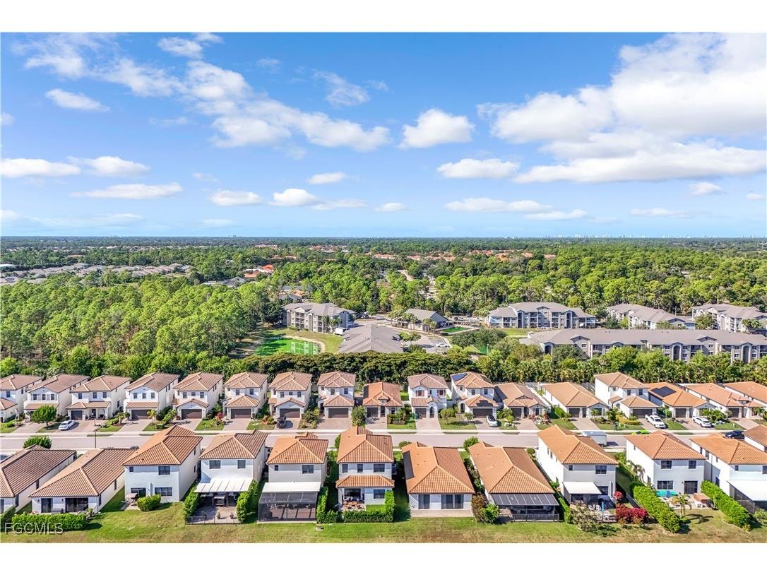 8793 Madrid Circle Naples FL 34104 2025023634 image6