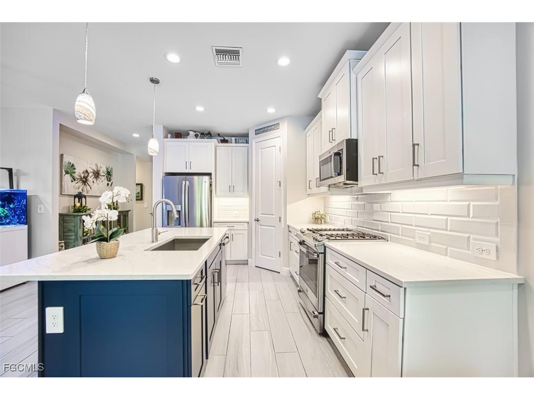 8794 Pigeon Key Fort Myers FL 33908 2025026130 image9