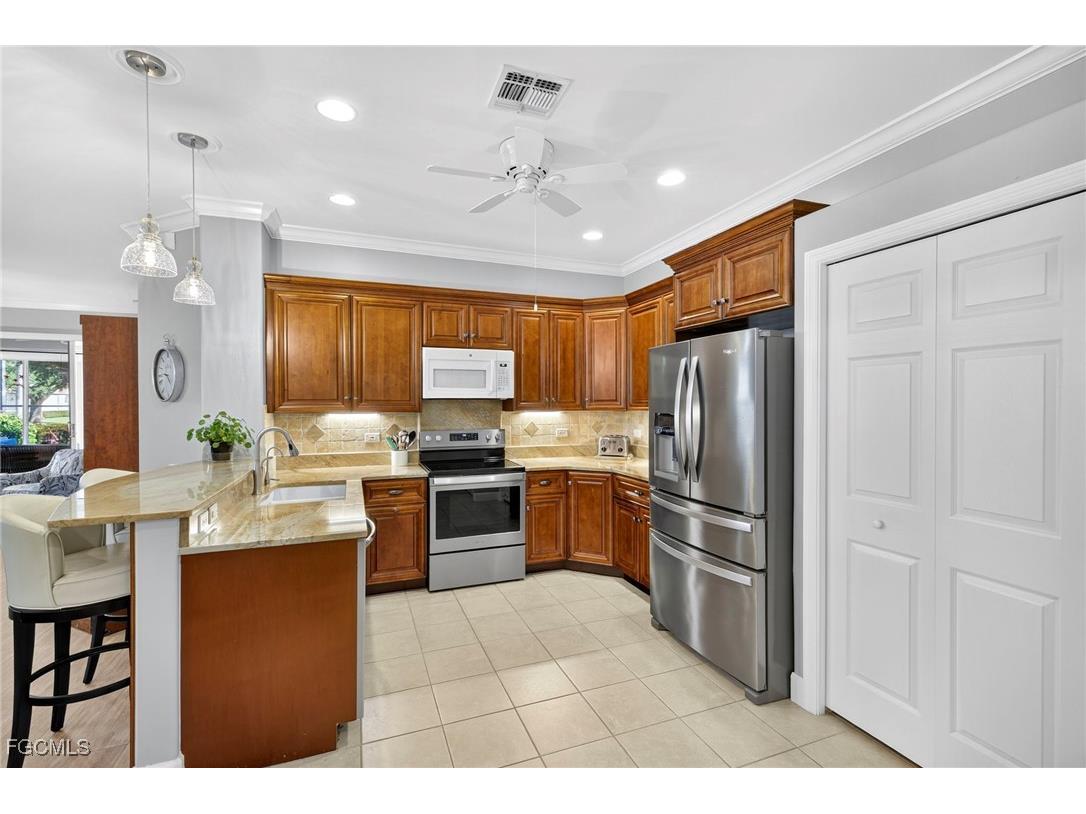 8796 Stockbridge Drive Fort Myers FL 33908 2025005424 image13