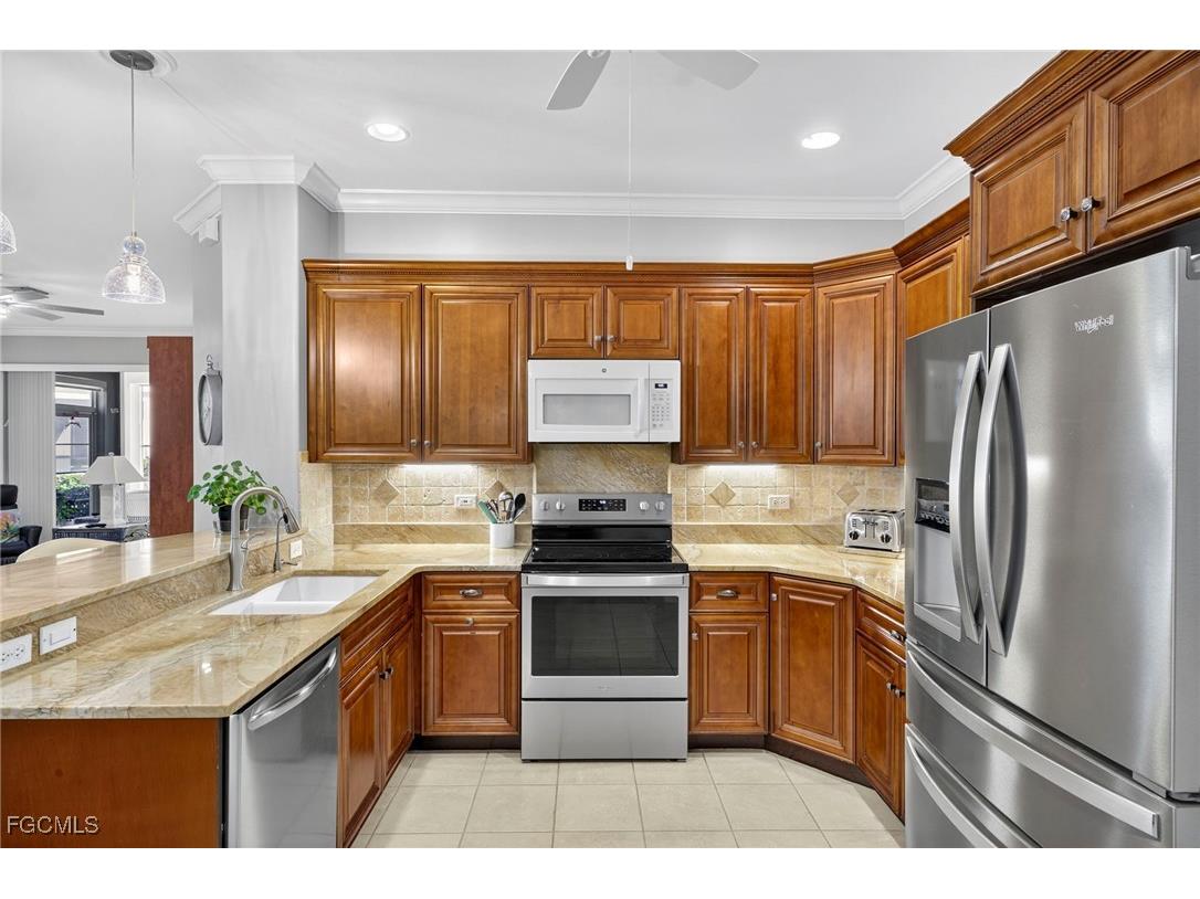 8796 Stockbridge Drive Fort Myers FL 33908 2025005424 image14